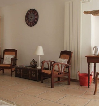 B and B hotel guestrooms Cordes sur ciel Albi